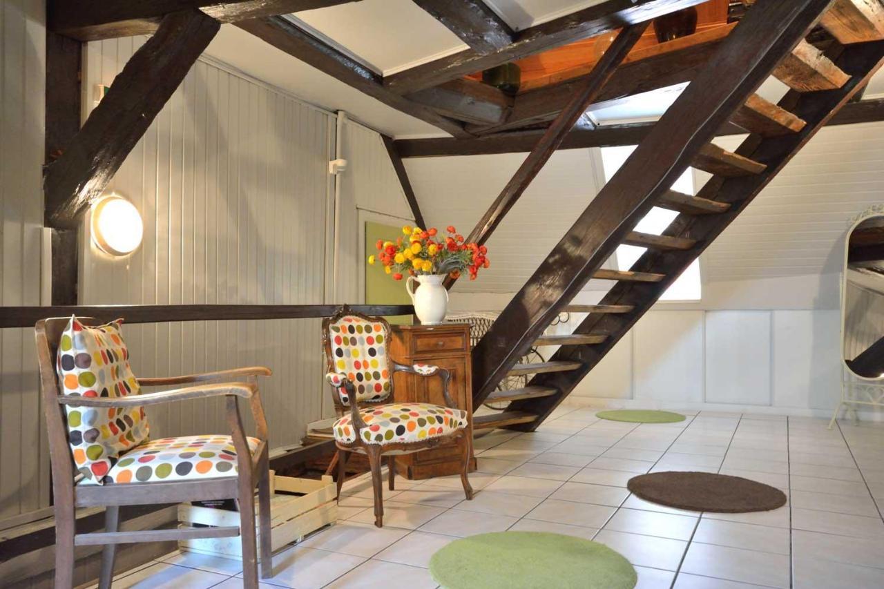 Chez Cecile Bed And Breakfast Chez Le Vigneron Colmar Esterno foto