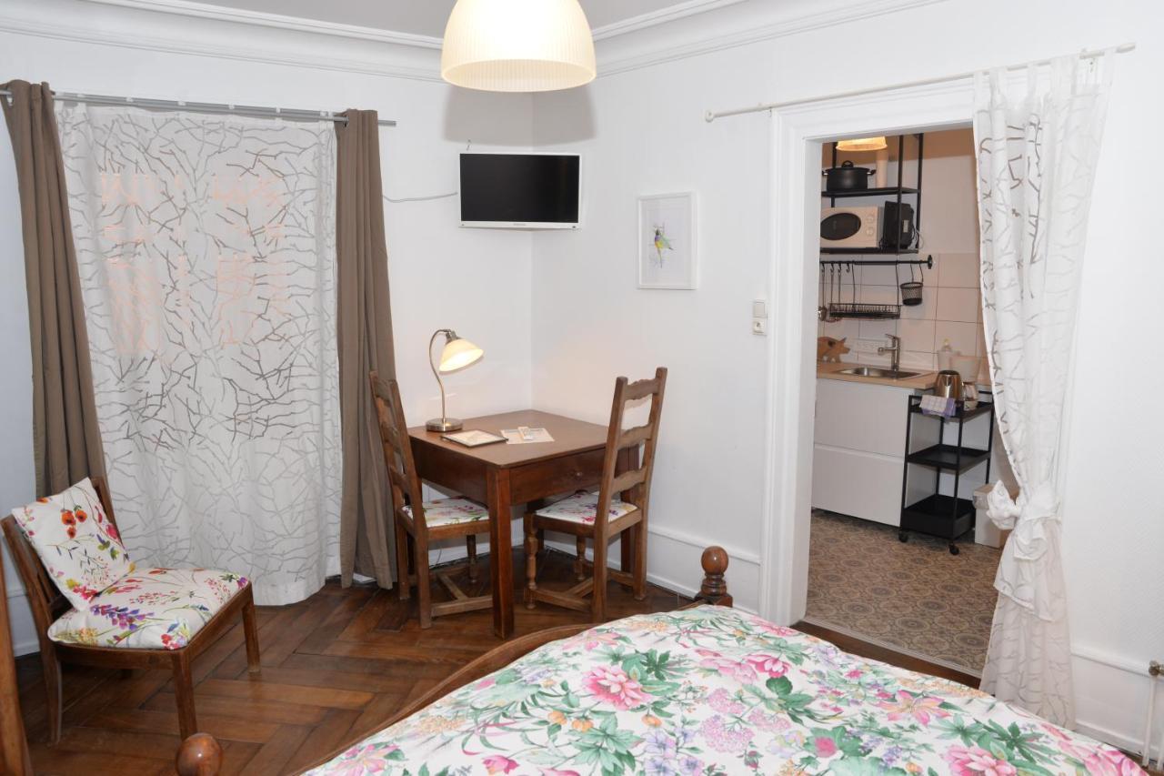 Chez Cecile Bed And Breakfast Chez Le Vigneron Colmar Esterno foto